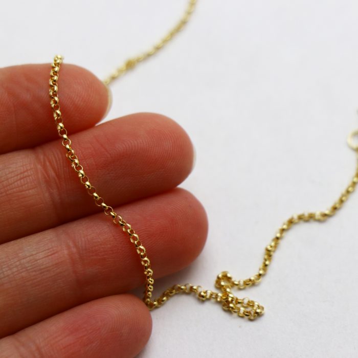 https://www.countrybeads.com/wp-content/uploads/2019/12/20-Rolo-chain-14k-gold-size-view-e1585763880824.jpg